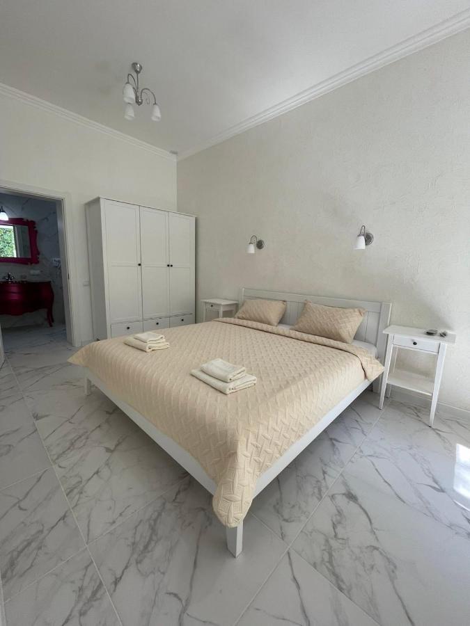 Boutique Hotel Enjoy แซร์เกเยฟกา ภายนอก รูปภาพ