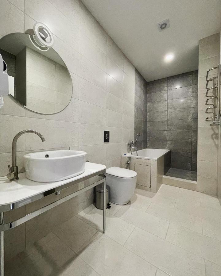 Boutique Hotel Enjoy แซร์เกเยฟกา ภายนอก รูปภาพ