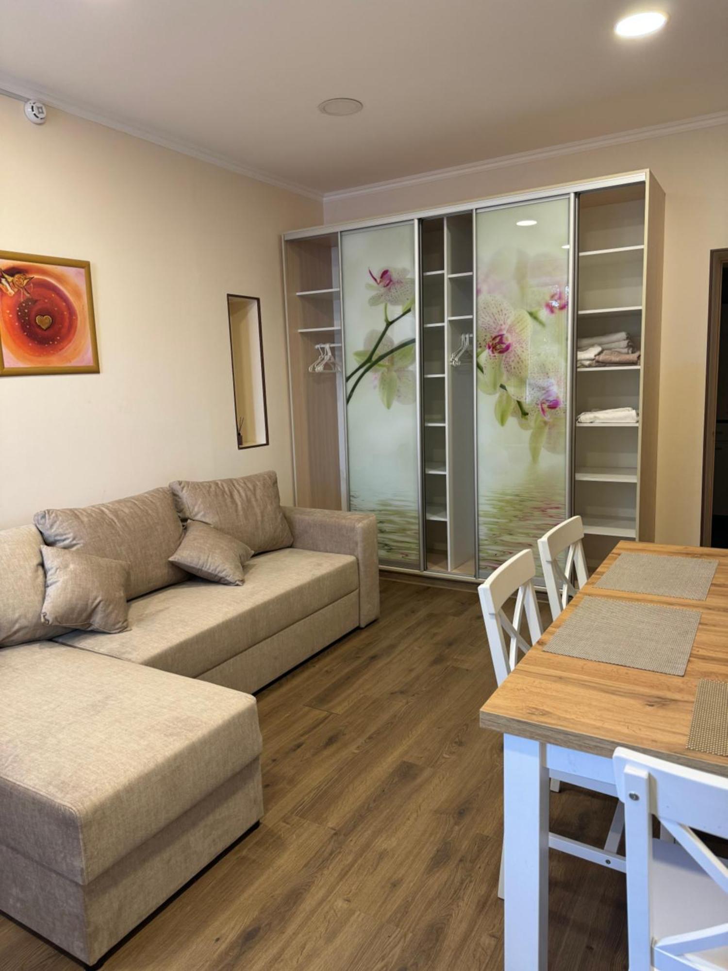 Boutique Hotel Enjoy แซร์เกเยฟกา ภายนอก รูปภาพ